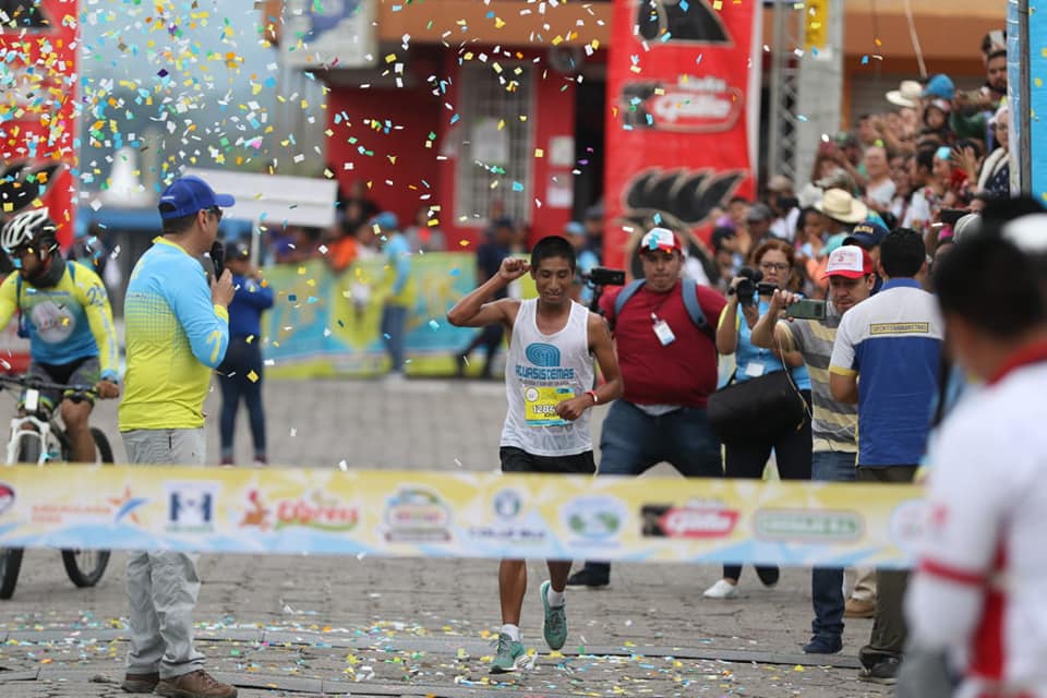 José González gana la 21k de Esquipulas y es el primer Bicampeón - Periódico Oriente News